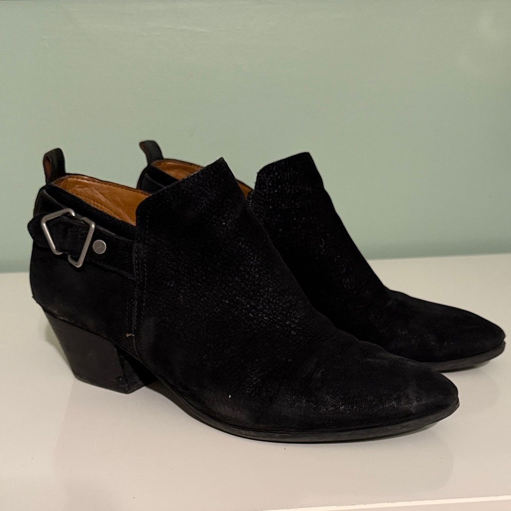 Blondo Black Suede Ankle Booties